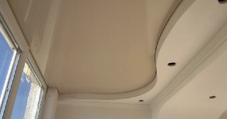 Натяжной потолок на балкон Мыски, цена 6302 руб.